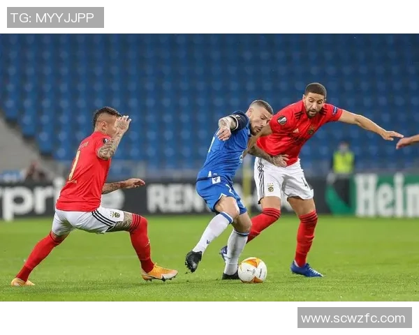 安特卫普与标准列日的激烈对决谁能笑到最后分析比赛前景与球队状态